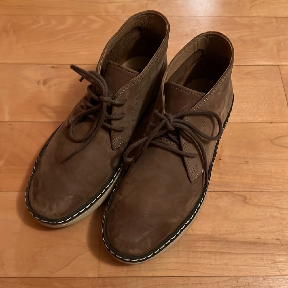 Johnston & Murphy McGuffey Oiled Chukkas